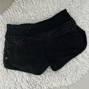 Lululemon shorts black